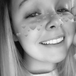 Meet your Posher, Ericka